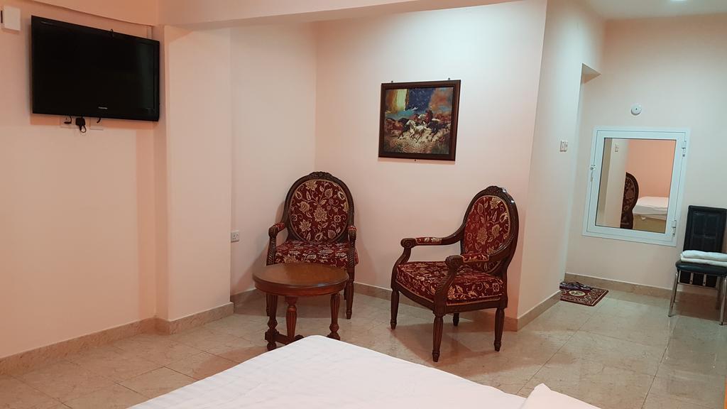 Al Majd Hotel ‘Ibrī Εξωτερικό φωτογραφία